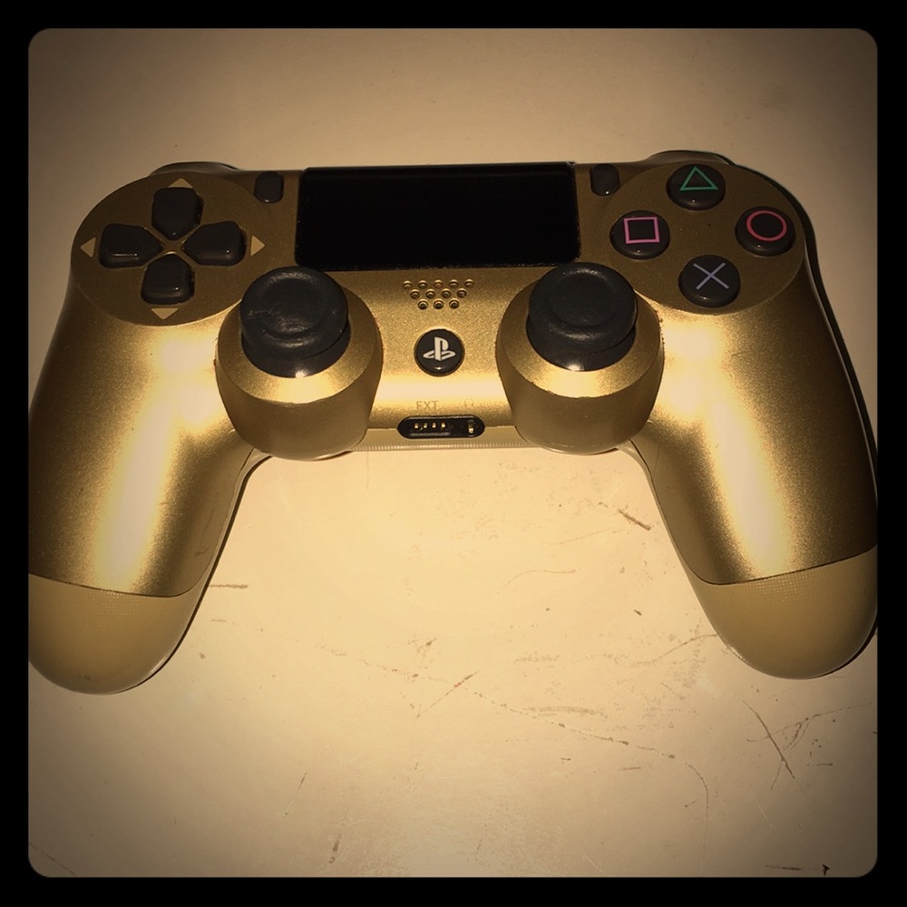 Ps4 controller - Picture 1 of 1
